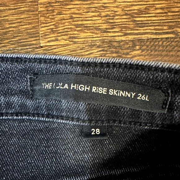 Denim Forum Lola High Rise Skinny Jeans - Picture 3 of 6